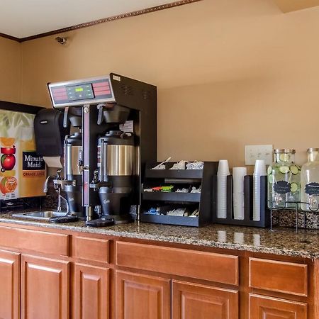 Americas Best Value Inn & Suites Ft Collins E At I-25 Fort Collins Exteriér fotografie