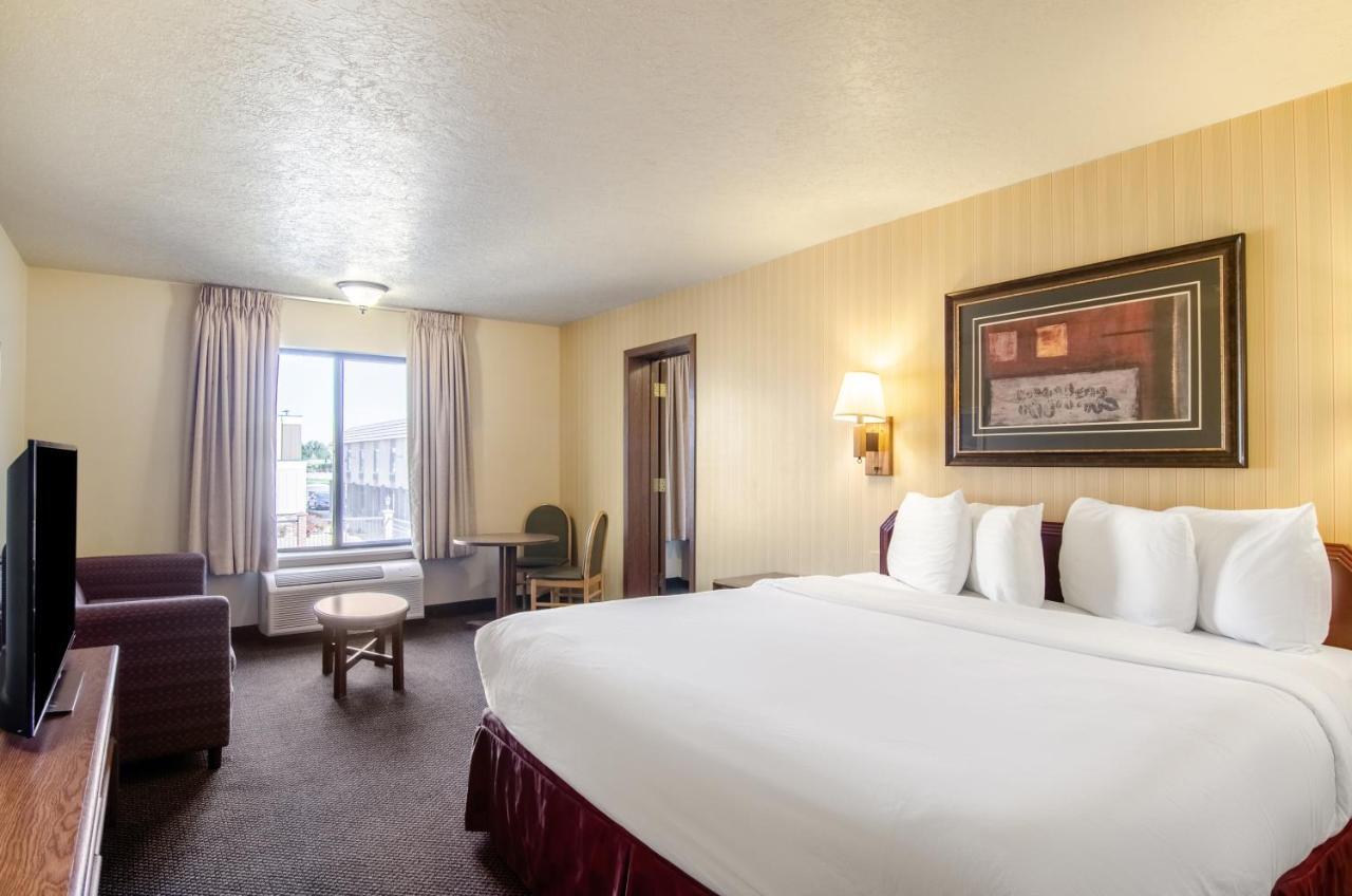 Americas Best Value Inn & Suites Ft Collins E At I-25 Fort Collins Exteriér fotografie